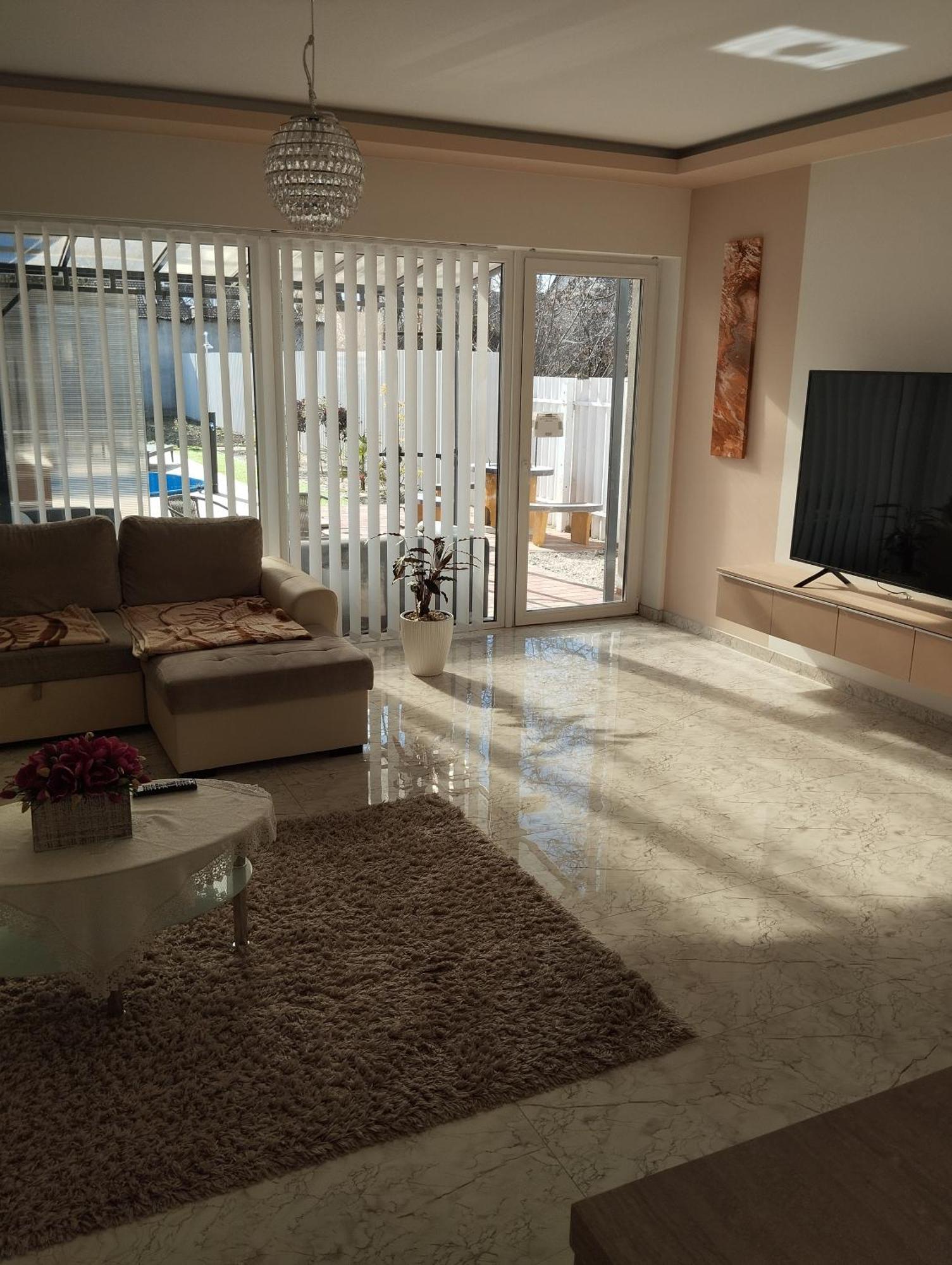 Sarkcsillag Teljes Csaladihaz- Star Complete Family House Apartment Szeged Bagian luar foto